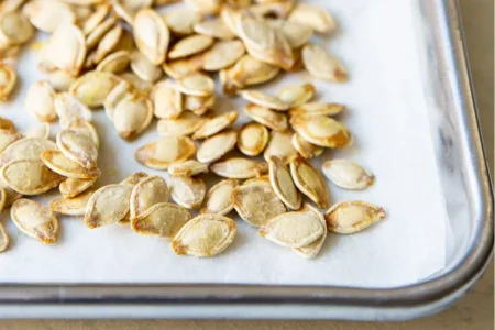 فوائد بذور القرع الكثيرة للجسم والقيمة الغذائية لبذور القرع