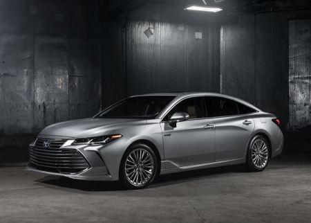 سعر ومواصفات تويوتا افالون 2019 سيارة السيدان الفاخرة