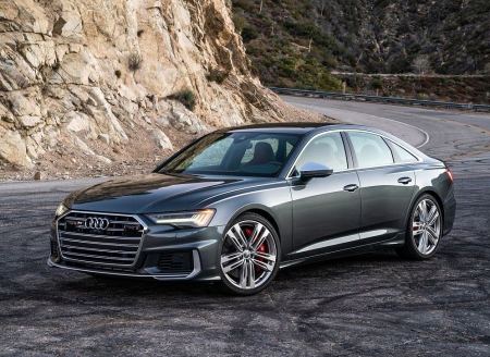 مواصفات واسعار اودي S6 سيارة السيدان الرياضية 2020