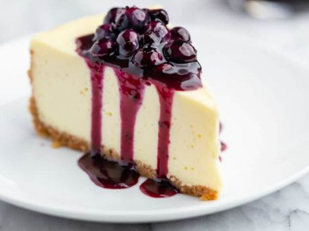 طريقة عمل تشيز كيك بشكل إحترافي وبالمقادير الصحيحة