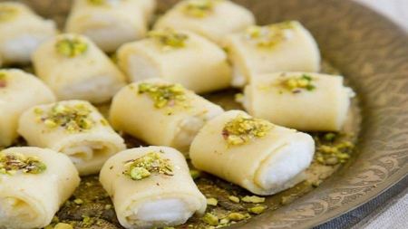 مكونات حلاوة الجبن وطريقة عملها خطوة بخطوة