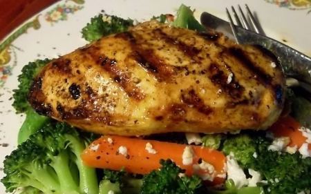 تتبيلة صدور دجاج مشوي بالمقادير والخطوات